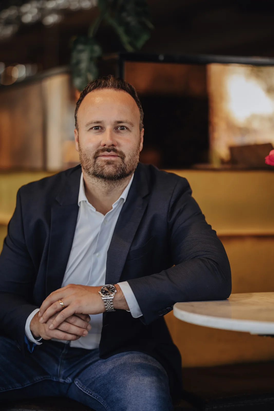 Portret van Xavier, betrokken bij Civiele Toekomstbouwers